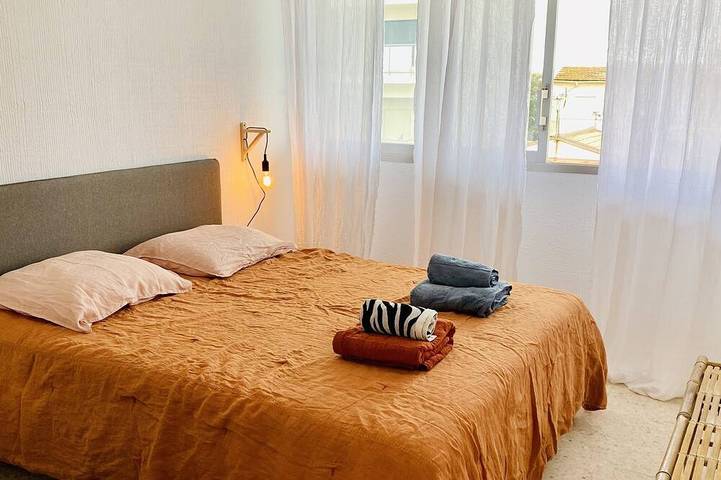 Ganze Wohnung, Appart. 80m2 + Terrace. Feet in the water. Carnon 1st line. Direct beach access in Carnon-Plage, Mauguio