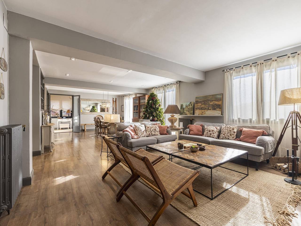 Chalet 5 rooms. 10 people, Garden Bbq, Pool and Fire place in Latour-de-Carol, Prades und Umgebung