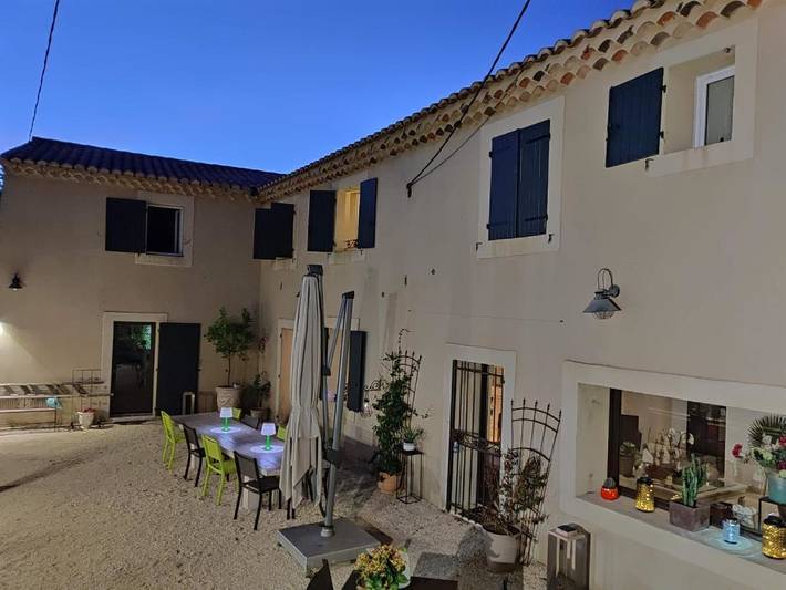 Chambre d’hôte pour 2 personnes, avec vue ainsi que piscine et jardin dans Dentelles de Montmirail - 3