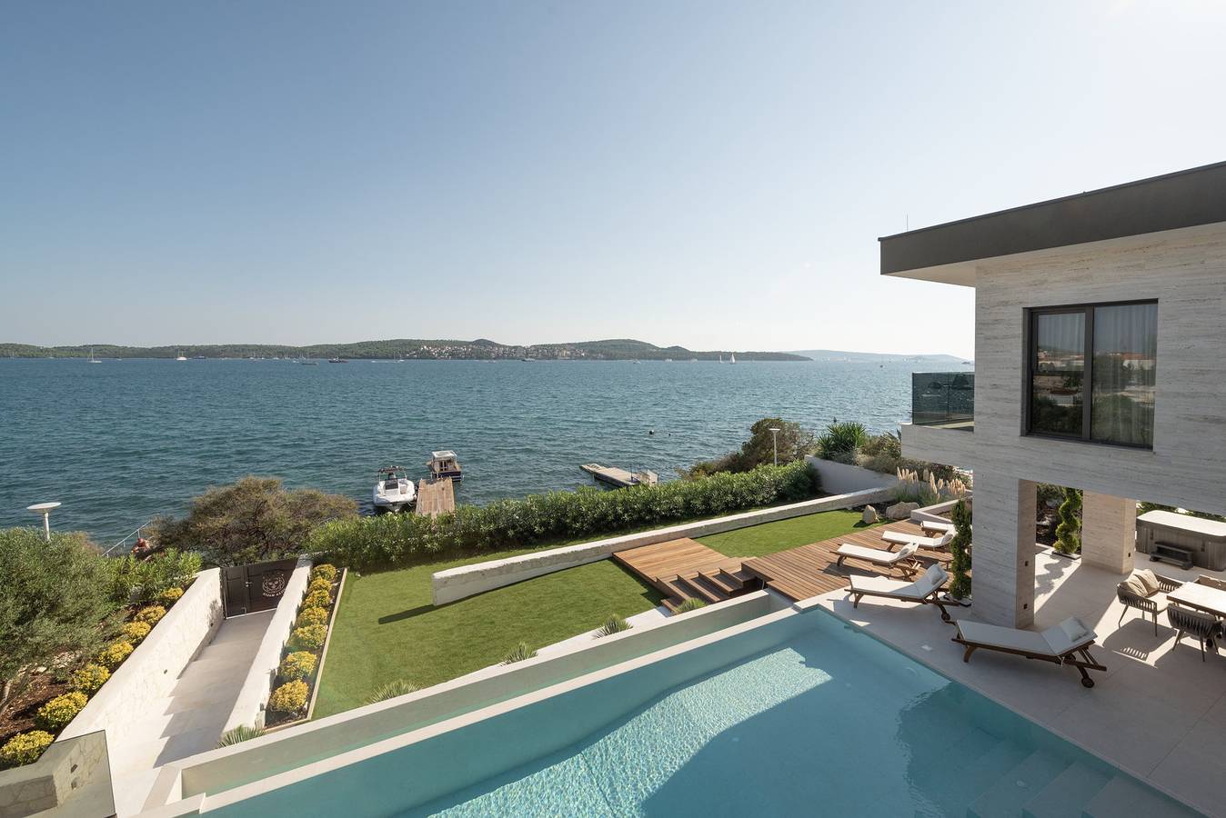 Strandvilla Nautilux mit Pool in Trogir, Split-Dalmatien