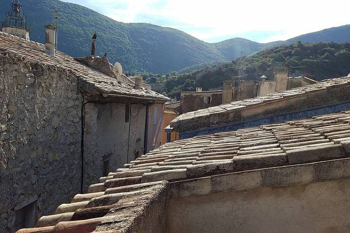 Location de vacances pour 8 personnes, avec Terrasse dans Office De Tourisme De Nyons