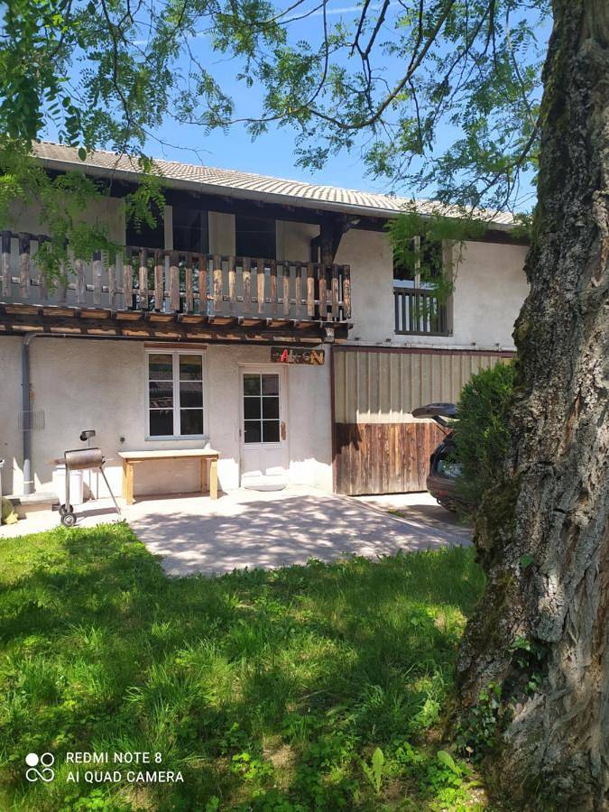 Double Room in Chazey-sur-Ain, Belley