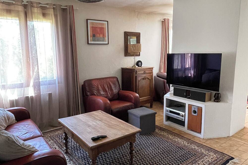 House near village with garden, private pool, air conditioning. in Aix-en-Provence, Aix-en-Provence und Umgebung