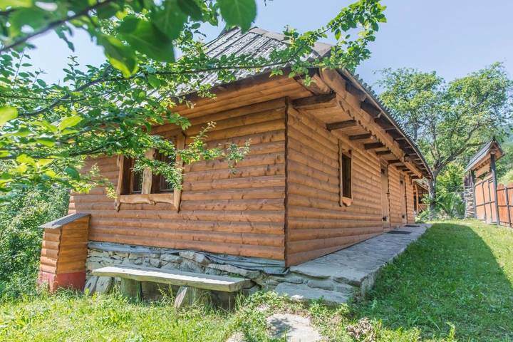 Chalet für 3 Personen, mit Terrasse und Garten sowie Ausblick in der Ukraine