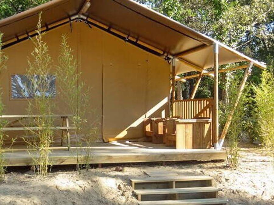 Camping Orbetello  - Tenda in tela e legno 5 persone - Tenda Safari | 2 Camere da letto | 4/5 Pers. in Orbetello, Provincia di Grosseto