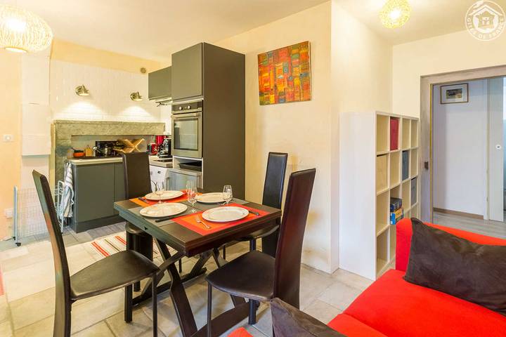 Gîte pour 4 personnes, avec jardin et terrasse