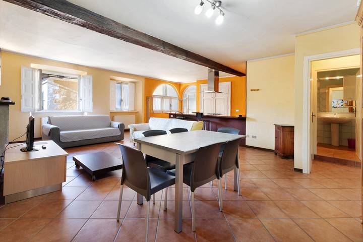 Ferienwohnung für 6 Personen, mit Balkon und Seeblick, mit Haustier am Ortasee - 2