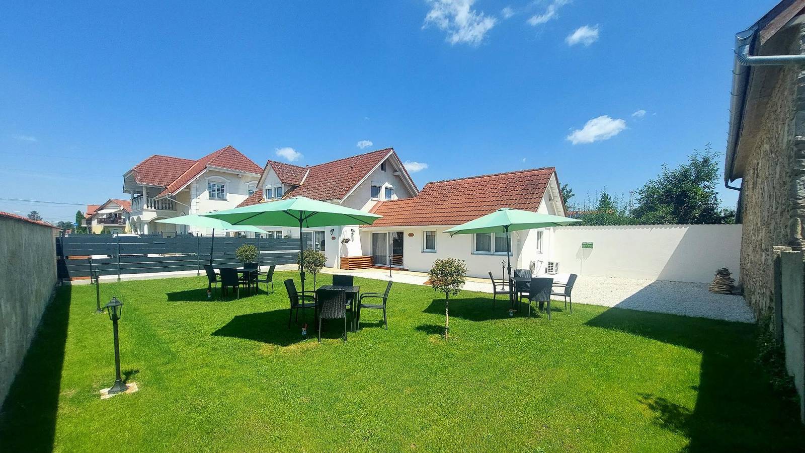 Ganze Ferienwohnung, Apartment Harmony in Bük, Komitat Eisenburg