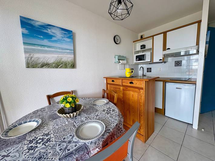 Gîte pour 4 personnes, avec terrasse, animaux acceptés dans Plage des Demoiselles - 2