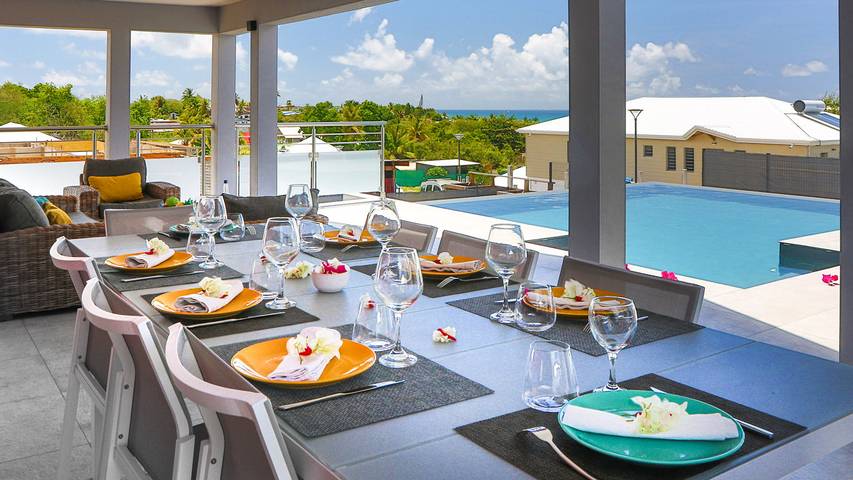 Villa pour 8 personnes, avec piscine ainsi que terrasse et jardin, animaux acceptés en Guadeloupe - 2