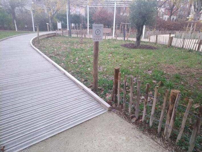 Gîte pour 8 personnes, avec vue et balcon à Enghien-les-Bains - 4