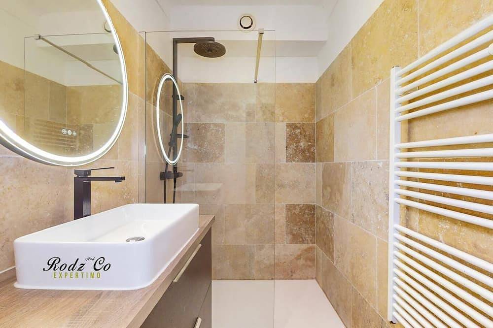 Gîte de charme au pied du Luberon avec piscine privée à Apt en Provence in Apt, Parc naturel régional du Luberon