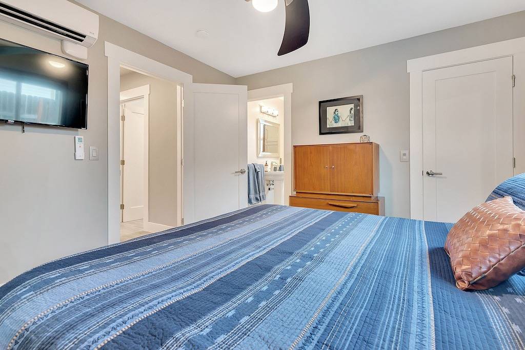 Marvelous Midcentury-Hot Tub, 5 Blocks to Downtown in El Paso de Robles, San Luis Obispo County