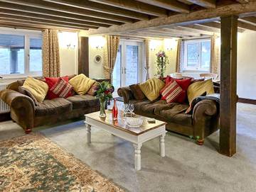 Holiday Rental for 12 People in Peak District, Photo 4