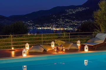Villa pour 4 personnes, avec piscine ainsi que jardin et terrasse à Ithaque