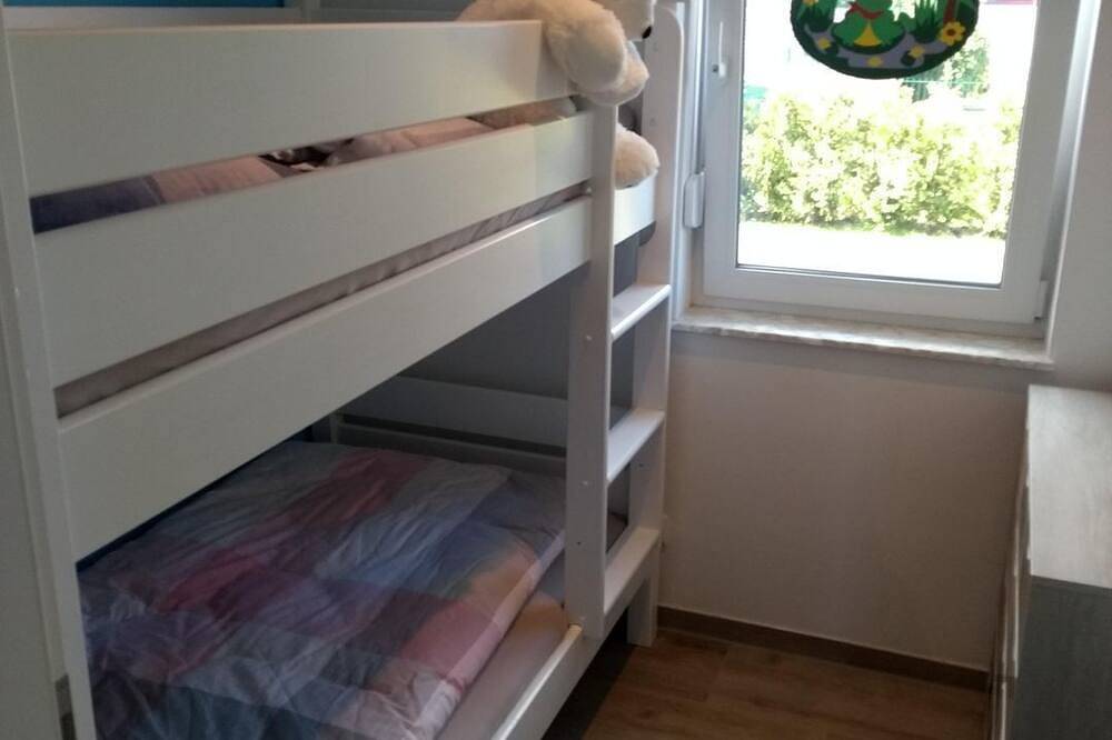 Ferienhaus - Ferienhaus für 4 Pers. mit 2 Schlafzimmern, Terrasse, in Graal-Müritz, Rostock und Umgebung