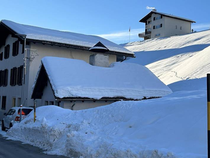 Ganze Ferienwohnung, Tgesa communala Mon - 3.5 Zimmerwohnung - 5 Betten in Mon (Albula), Albula (Graubünden)
