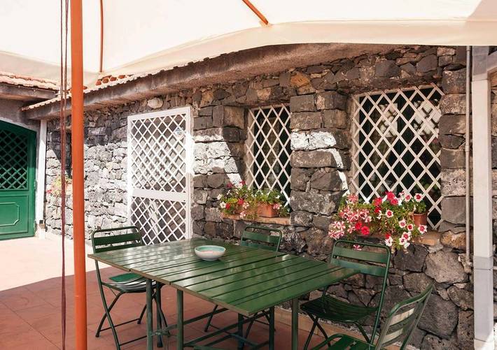 Location de vacances pour 5 personnes, avec jardin à Acireale - 2