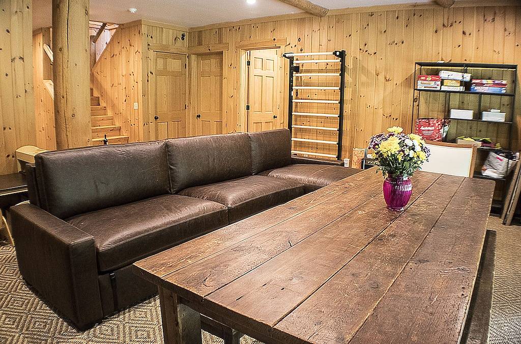 Stunning Log Home in Prime Killington Location with Hot tub Ridgetop in Killington, Rutland County