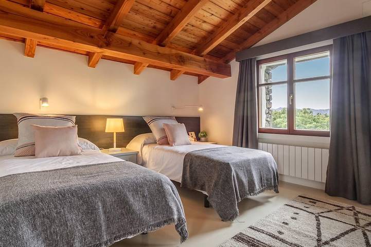 Location de vacances pour 8 personnes, avec jardin et terrasse à Gautegiz Arteaga - 3