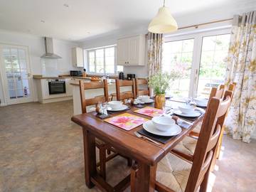 Cottage for 6 People in Powys, Mid-Wales, Photo 3