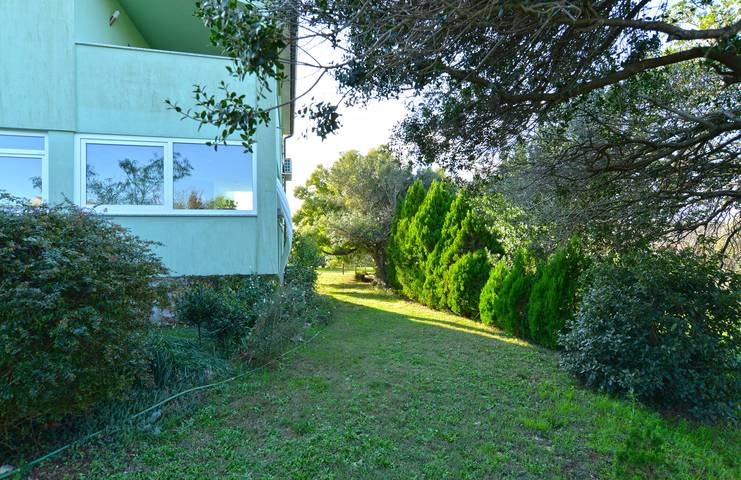 Apartamento entero, Apartamento de vacaciones para 4 personas con terraza in Banjole, Costa sur de Istria