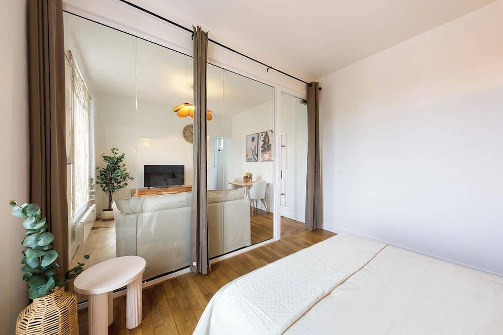 Apartamento entero, L'Alma - Fully-equipped apartment - Near Paris, Versailles and La Défense in Garches, Altos del Sena