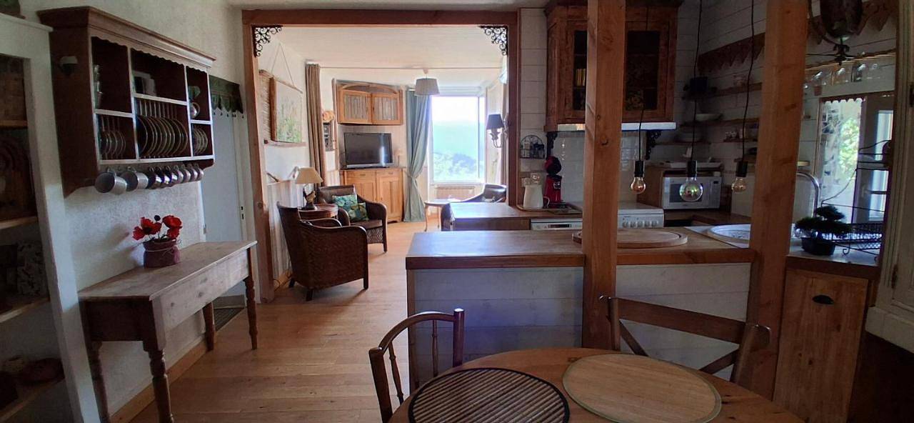 Appartement entier, Two-Bedroom Apartment in Le Vigan, Parc national des Cévennes