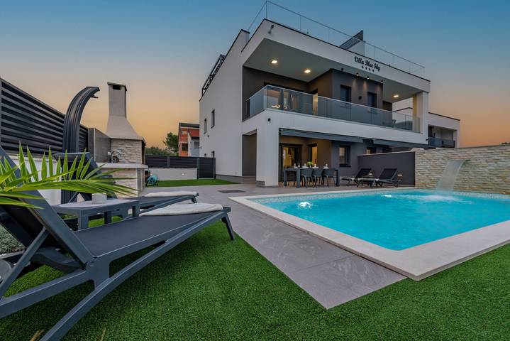 Villa für 20 Personen, mit Balkon und Whirlpool in Zadar - 4