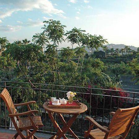 Agriturismo per 2 persone, con Balcone e Terrazza nonché Giardino e Panorama a Acireale