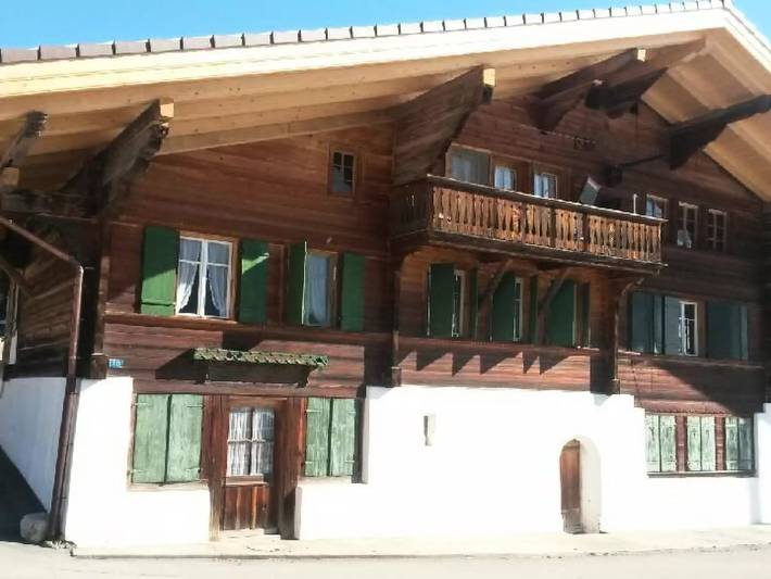 Vakantiewoning voor 3 personen, with Balkon and Terras as well as Tuin in Zweisimmen