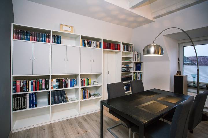 Ganze Wohnung, Ferienwohnung '3-Raum-Ferienwohnung Schulz' mit Gemeinschaftsterrasse, Balkon und Wi-Fi in Heide, Heide und Umgebung