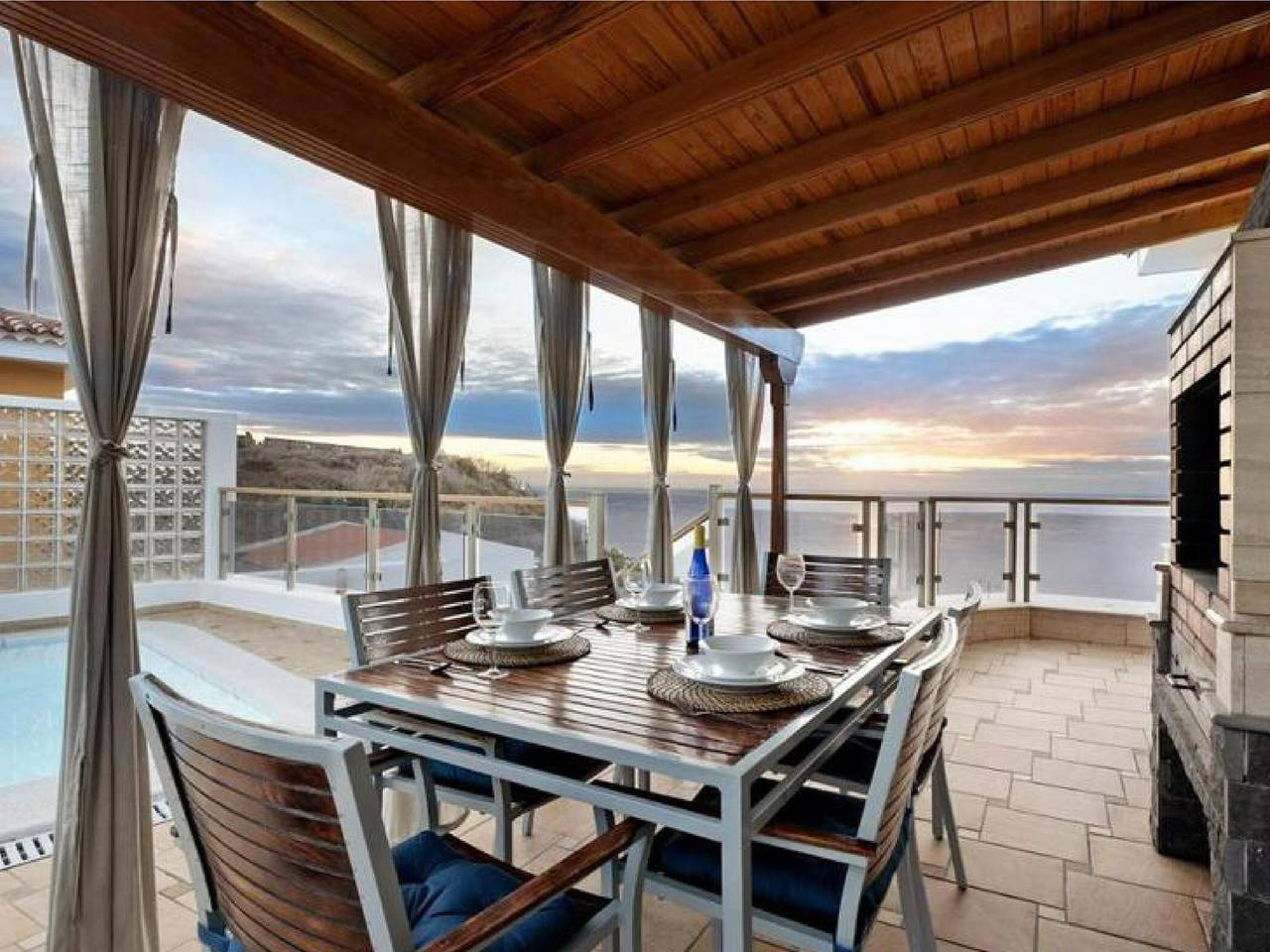 Holiday Home 'Karat Horizonte' with Sea View, Wi-Fi and Air Conditioning in El Sauzal, North Tenerife