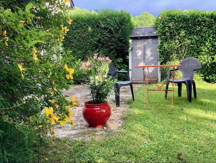 Location de vacances pour 2 personnes, avec terrasse ainsi que vue et jardin, animaux acceptés à Gotein-Libarrenx - 3