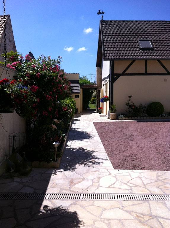 Location de vacances pour 4 personnes, avec jardin ainsi que sauna et terrasse dans Oise - 3