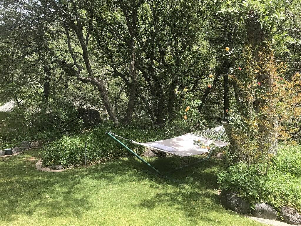 Bezaubernde Aussichten und ultimative Privatsphäre. Oak Creek Canyon Startseite / Rückzug in Oak Creek Canyon