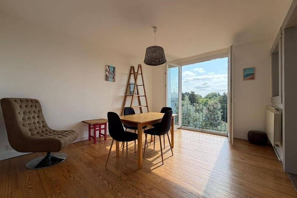 Appartement entier, Les Toits de Bayonne - Vue montagne in Bayonne, Région de Bayonne