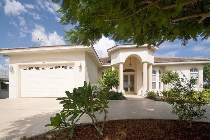 Villa für 6 Personen, mit Garten und Whirlpool in Cape Coral