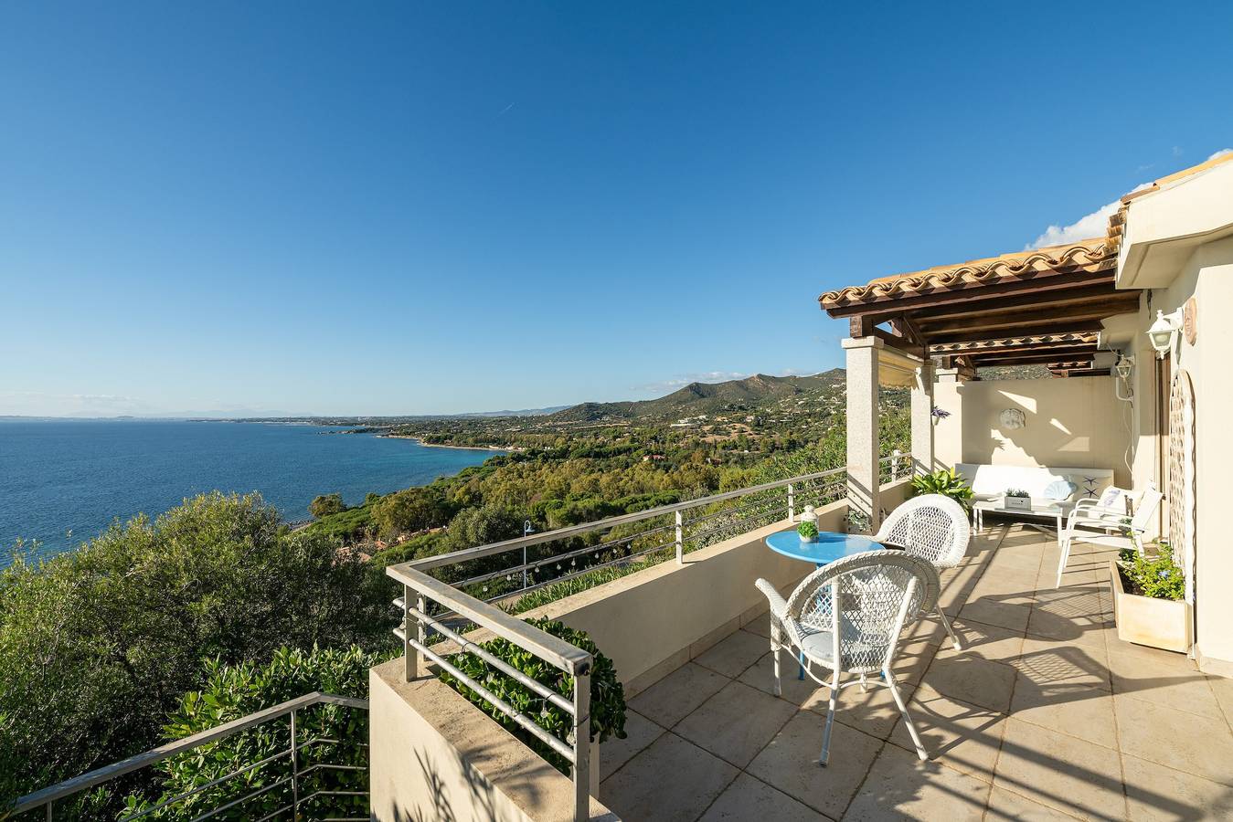 Casa Vacaciones 'Daisy' con Vista al Mar, Wi-Fi y Aire Acondicionado in Terra Mala, Provincia de Cagliari