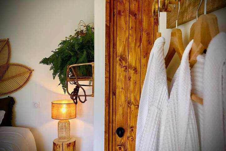 Location de vacances pour 3 personnes, avec terrasse ainsi que jardin et jacuzzi à Vigneux-de-Bretagne - 4