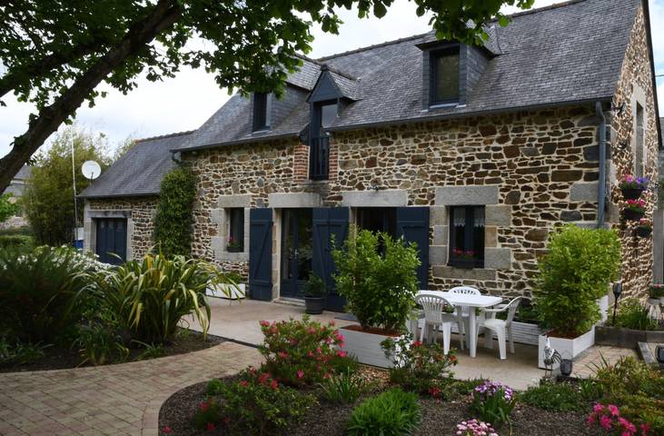 Gîte pour 6 personnes, avec jardin et terrasse