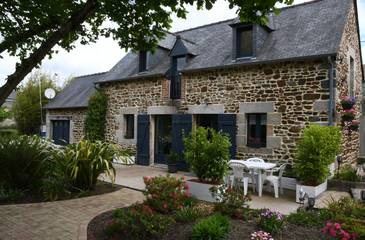 Gîte pour 6 personnes, avec jardin et terrasse à Lantic