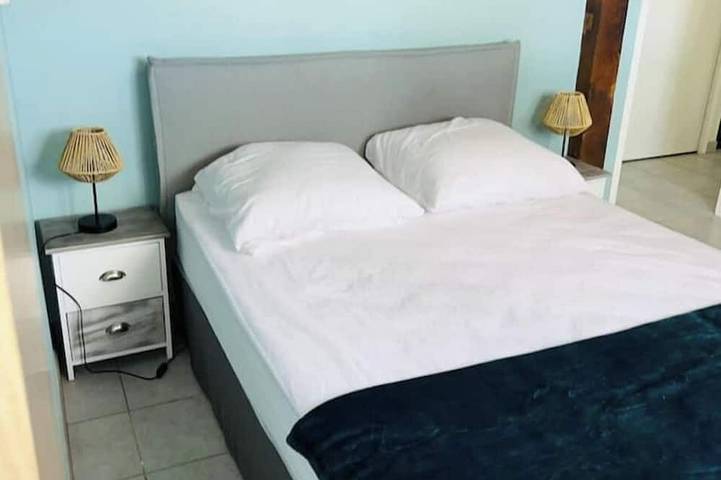 Gîte pour 6 personnes, avec jardin et terrasse à Verruyes - 4