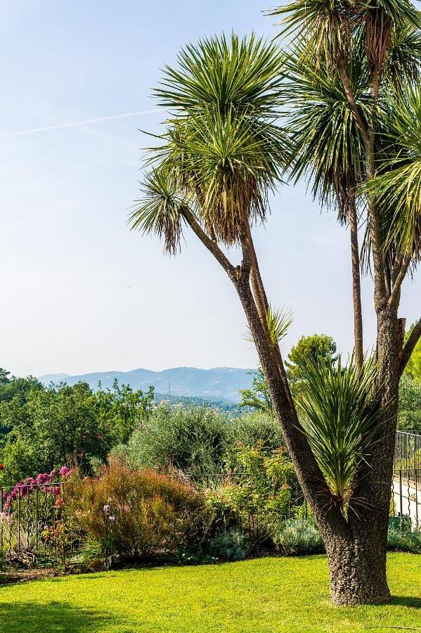 Mas Du Roc Bed & Breakfast in Grasse, Côte méditerranéenne (France)