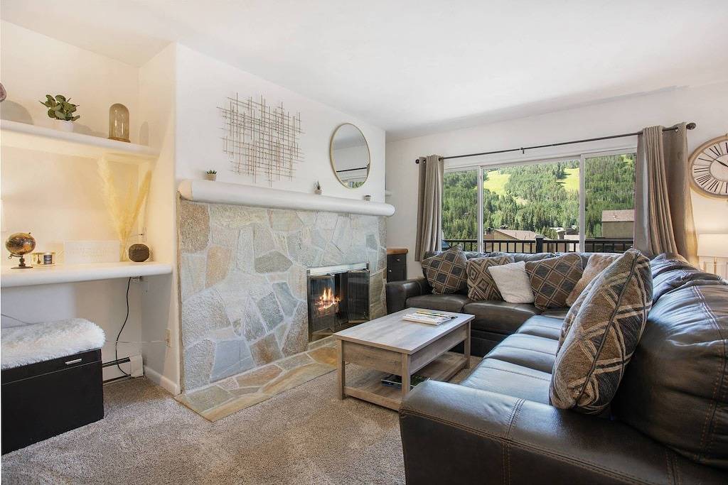 Ganze Wohnung, Walk to Vail & Lionshead, 100 Meter bis Eagle Bahn Gondola, Vail Mtn Views, Seasonal Pool / Hot Tub in Vail Ski Resort, Vail