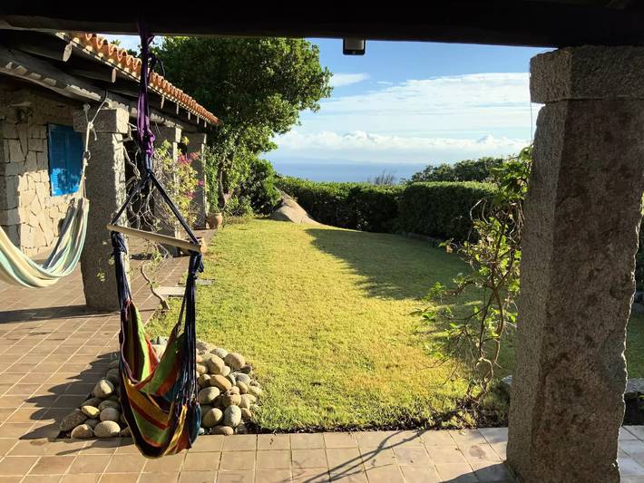 Villa per 9 persone, con piscina e giardino a Santa Teresa Gallura