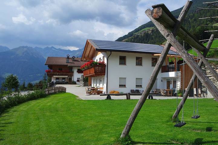 Hütte für 6 Personen, mit Garten am Kronplatz