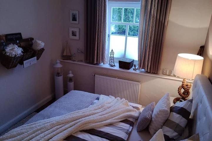 Appartement entier, Little reverie Frango Eifel / castle rear Whirlpool / sauna house / massage chair in Pronsfeld, Naturpark Hohes Venn-Eifel