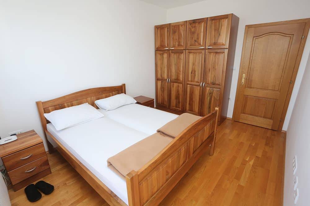 Villa Stipino - Five Bedroom Villa with swimming pool in Osijek-Baranja