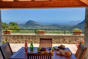 Chalet in Pollença, Serra de Tramuntana für 4 